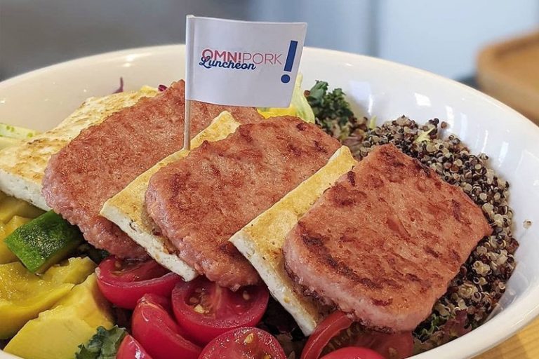 green-common-veggie-restaurant