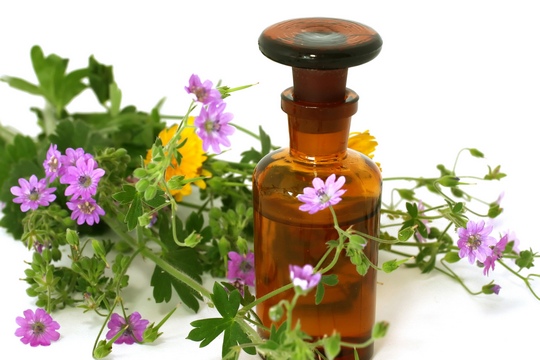 天然精油 VS 加工香精