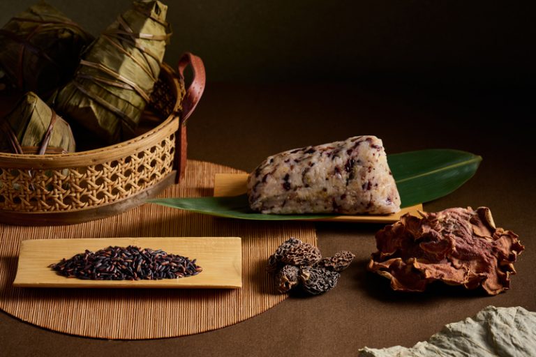 九龍香格里拉羊肚菌如意野菌五穀竹筒粽