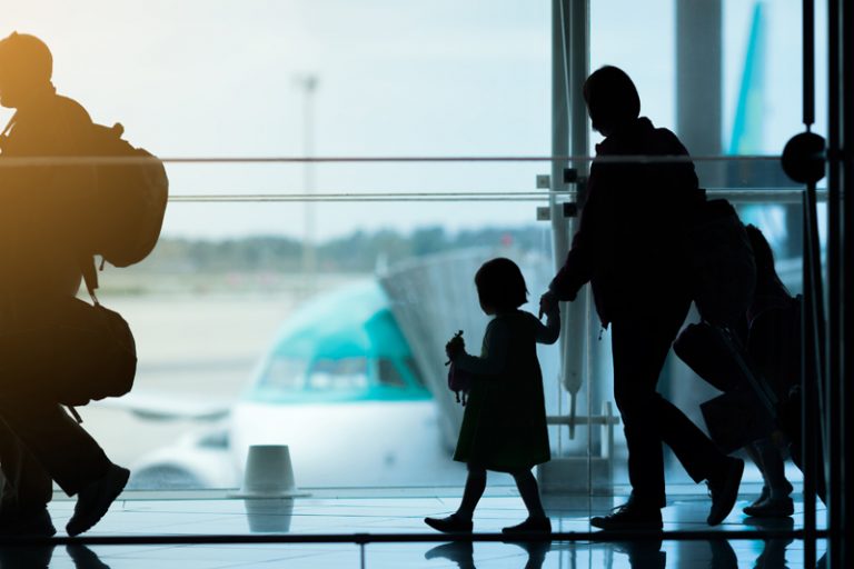 移民潮-紓緩小孩焦慮情緒方法-心理學家-2