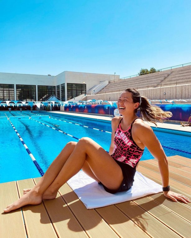 腰背痛運動-游泳-何詩蓓