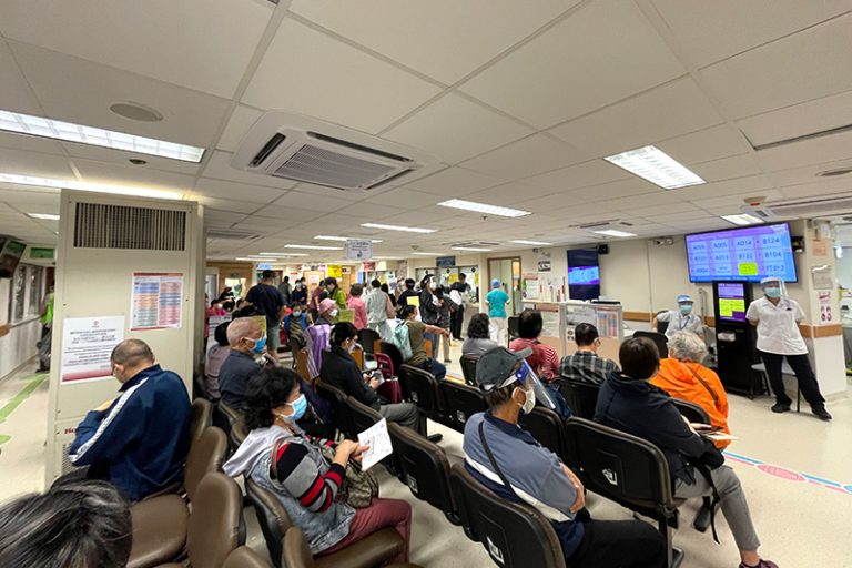 新冠疫苗接種醫學豁免證明書-領取免針紙-預約門診