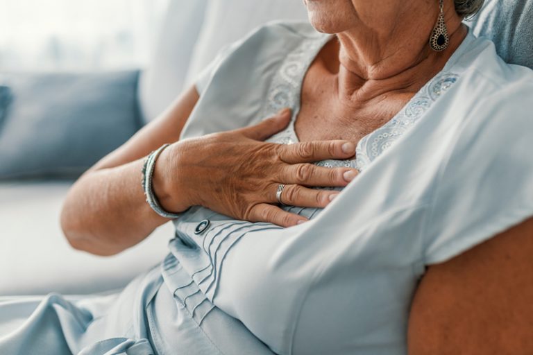 甲狀腺功能亢進症-甲亢-甲狀腺癌-原因-症狀-診斷-併發症-CancerCare.hk