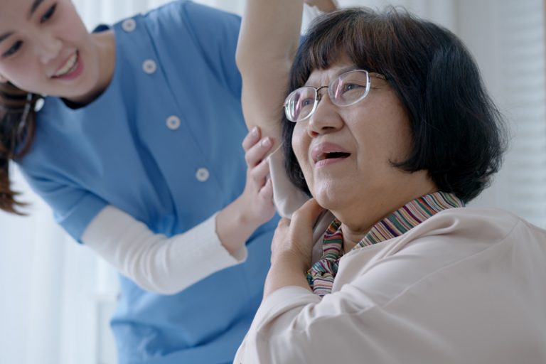 五十肩-肩周炎-肩膀痛-成因-症狀-自我檢查-治療-盧俊霖中醫師2