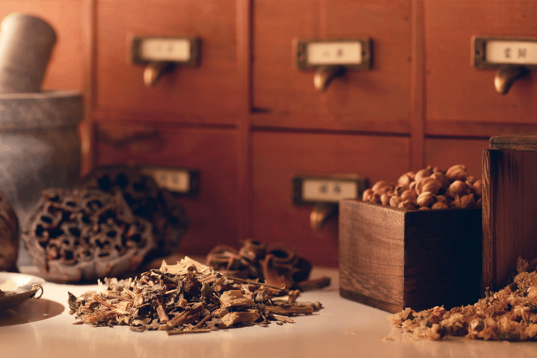 施政報告2022｜醫療券增至$2500 容許夫妻共用｜倡讓內地藥物在港註冊