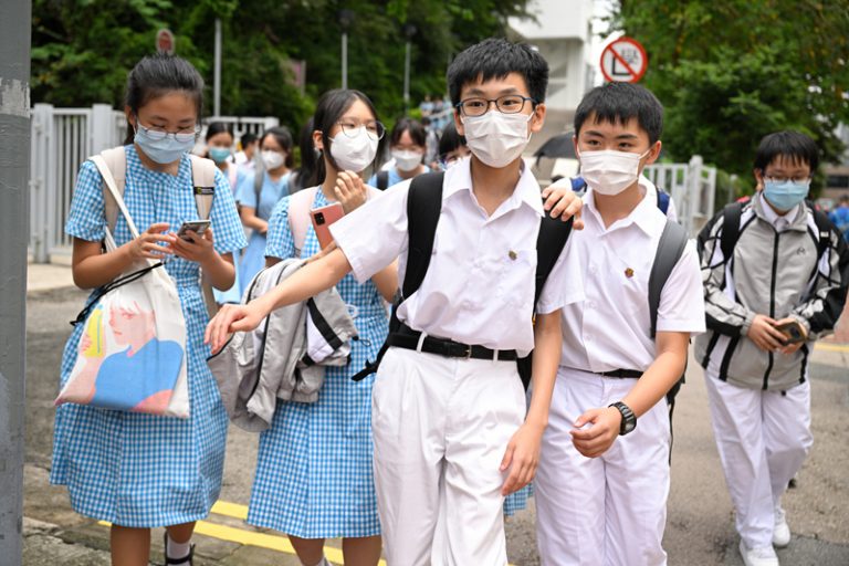 口罩令取消現焦慮症狀-兒童長期戴口罩長遠有可能影響小朋友的社交心理發展-精神科專科汪嘉佑醫生籲社會彼此尊重