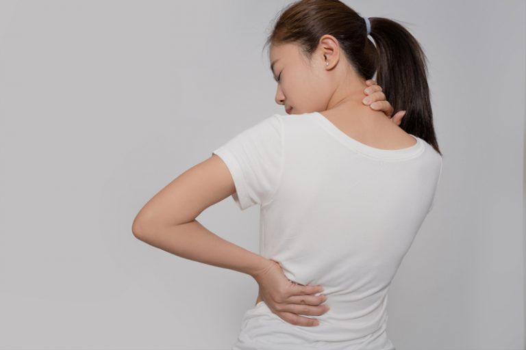 瞓捩頸痛幾耐？經常睡醒落枕點算好？脊醫提醒4因素可增加落枕風險